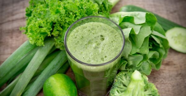 Lisa Fabry Nutrition & Yoga Therapy green juice