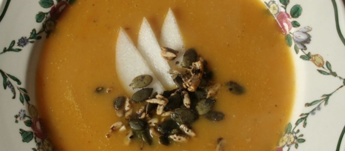 Lisa Fabry Nutrition & Yoga Therapy butternut, pumpkin and pear soup